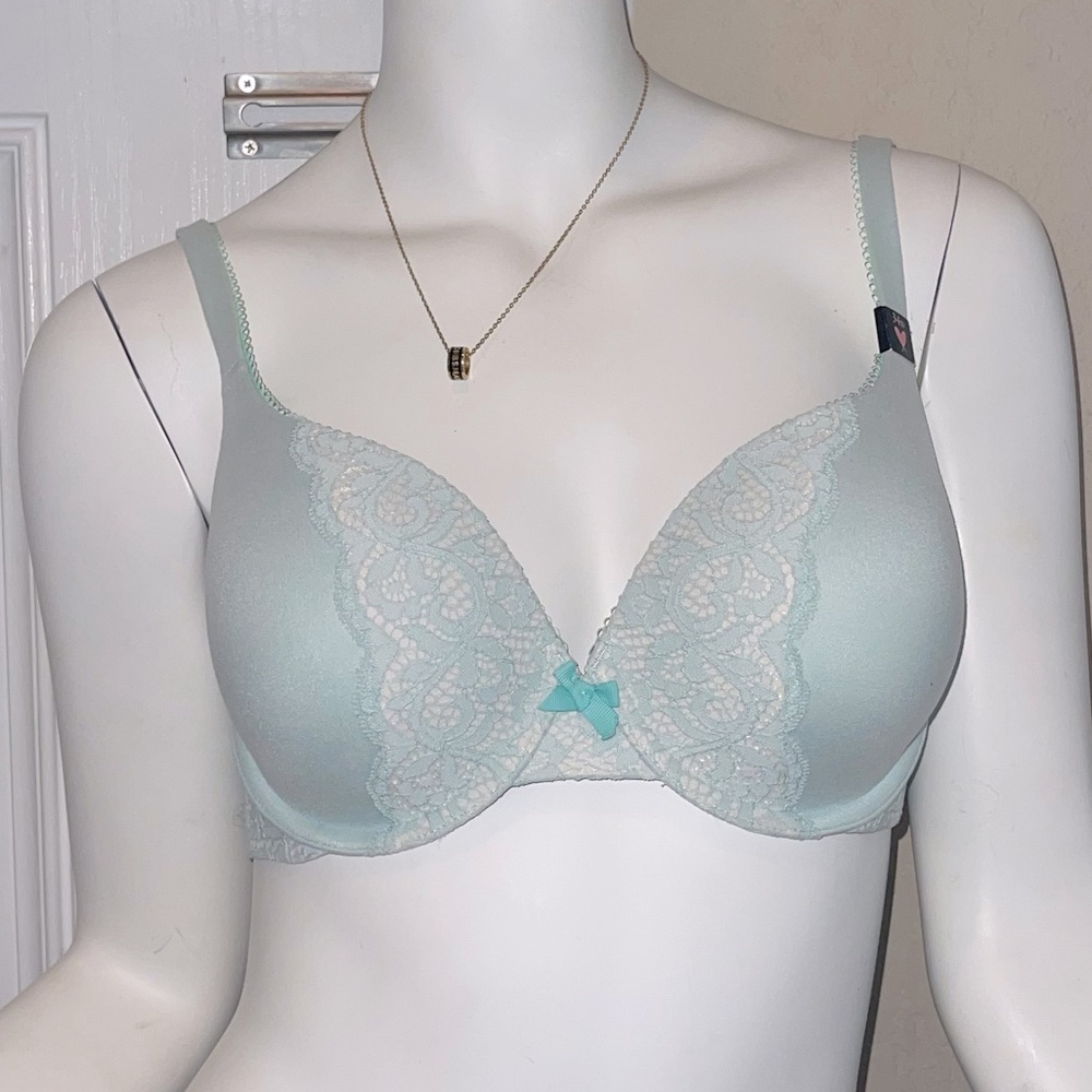 Victoria's Secret Body by Victoria 34D NWT